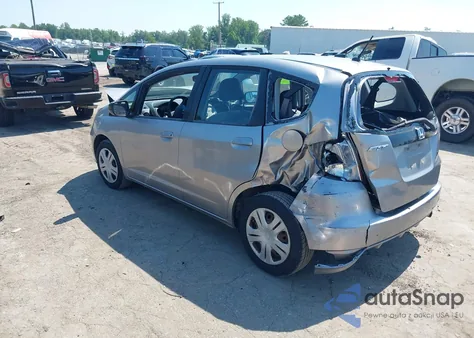 2010 Honda Fit z USA, uszkodzony, nr VIN JHMGE8H2XAS004985